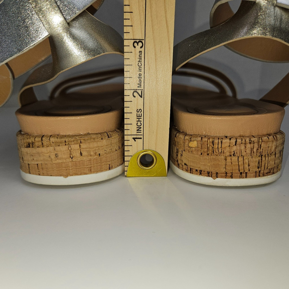 Marc Fisher Verily 8 WIDE Silver Multi Leather Cork Low Platform Sandal Metallic - Picture 9 of 16